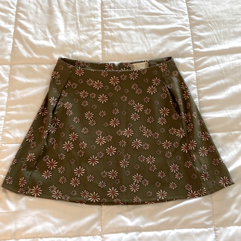 Altard state olive/floral skirt